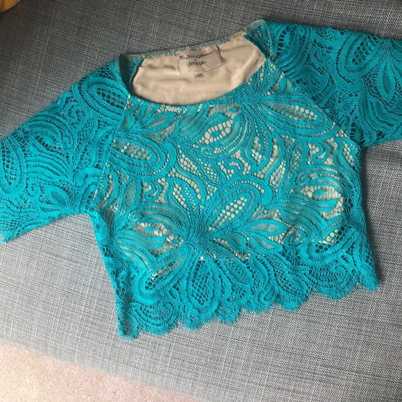 FOR LOVE &LEMONS X NASTY GAL CROP TOP - Picture 2 of 4